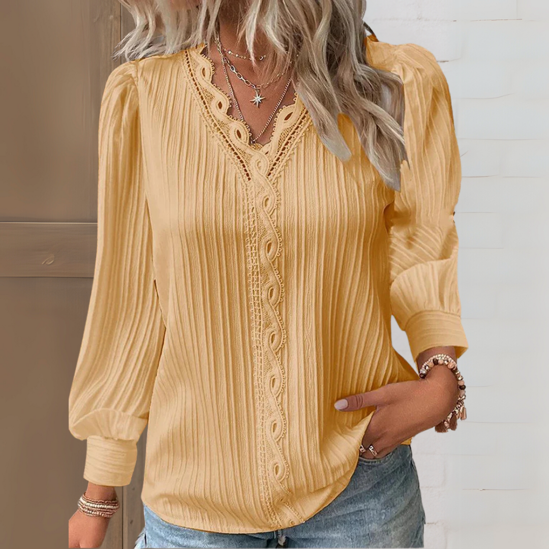 Anna | Elegante zomerblouse met kanten accenten