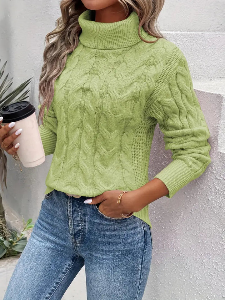 Nikki - Cable Sweater