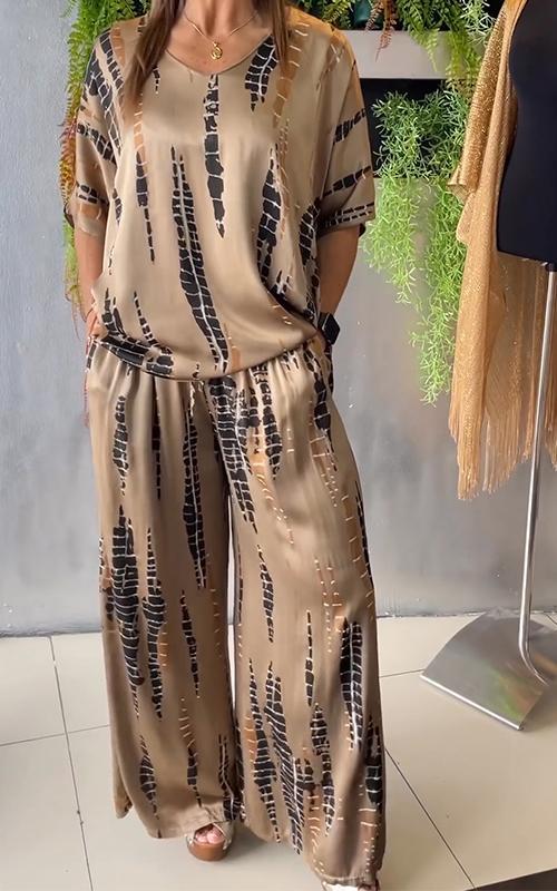 Isabella | Zomers tweedelig pak met ronde hals