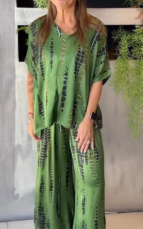 Isabella | Zomers tweedelig pak met ronde hals