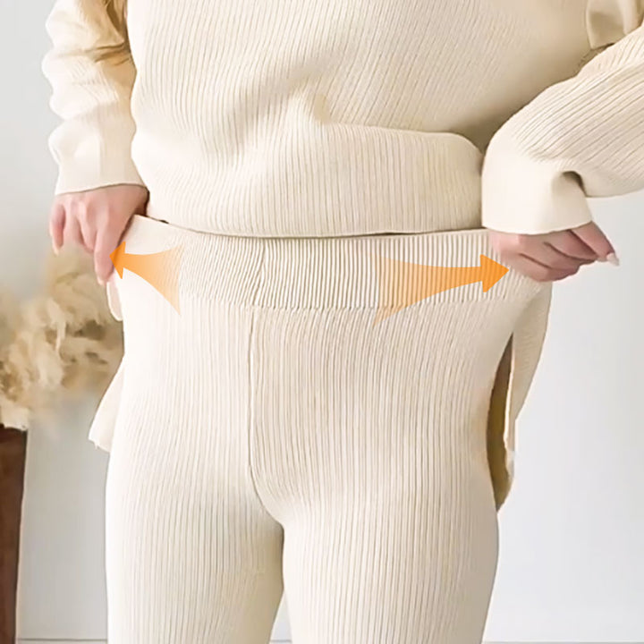 Amalia | Casual tweedelig pak met V-hals en split