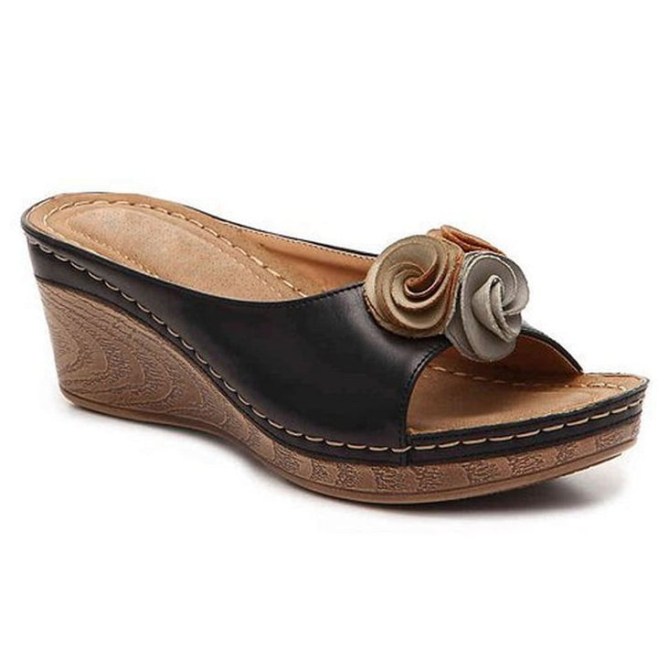 LIDIA - Comfortable leather orthopedic women's sandals
